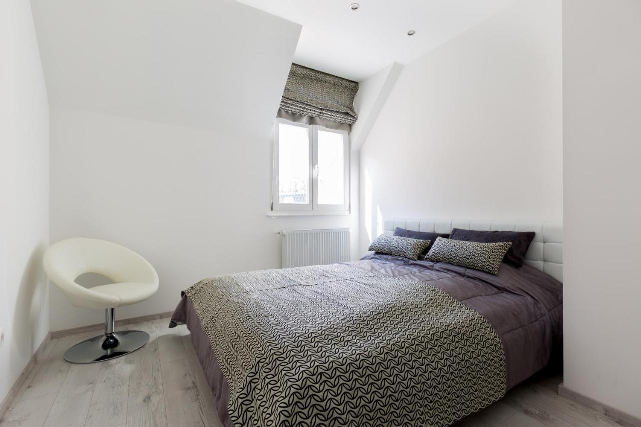 Budapest Central Square 2 Bedrooms Suite - Michaelides Voeroesmarty Square Residences Exterior foto
